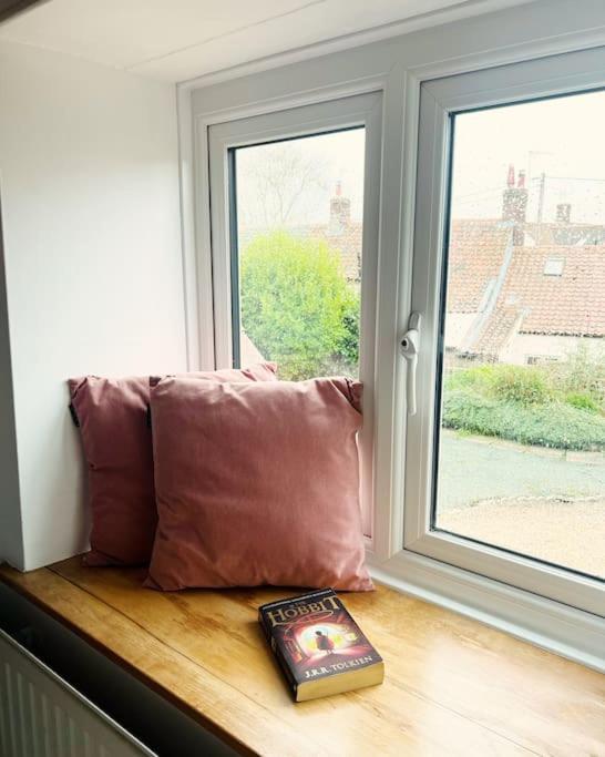 Gardeners Cottage Near The Norfolk Coast Knapton  外观 照片