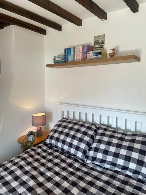 Gardeners Cottage Near The Norfolk Coast Knapton  外观 照片