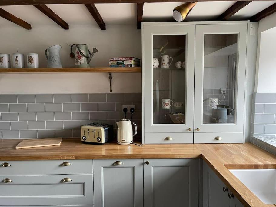 Gardeners Cottage Near The Norfolk Coast Knapton  外观 照片